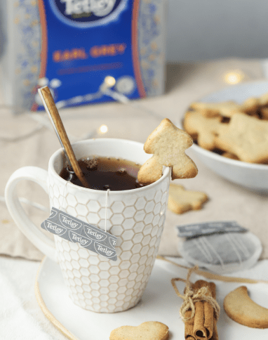 sables-de-noel-au-the-noir